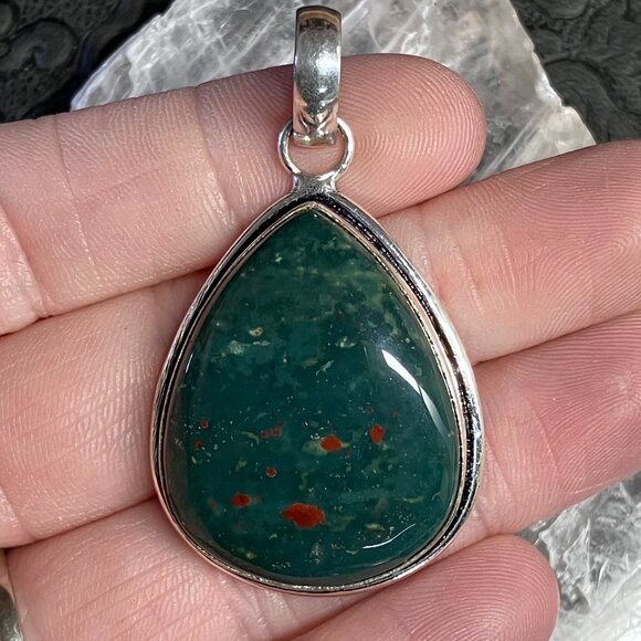 Heliotrope Bloodstone Pendant Stone Crystal Jewelry - Picture 3 of 9